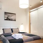 Modern And Cozy 1Bdr Apartment In The City Center